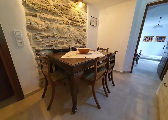 Pyrgos - Traditional House At Kaloxilos, Naxos 펜션 Khalkíon