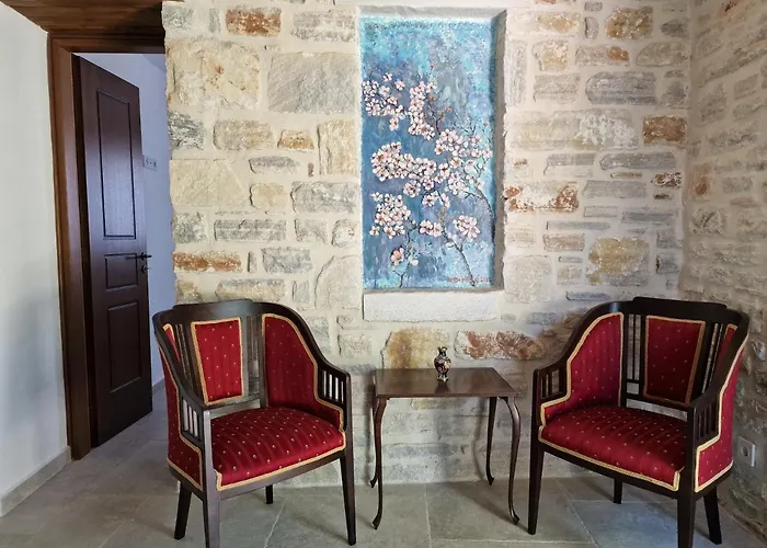 Pyrgos - Traditional House At Kaloxilos, Naxos 펜션 Khalkíon