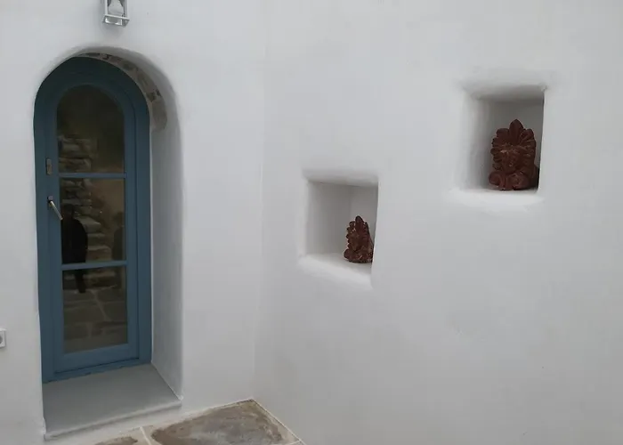 펜션 Pyrgos - Traditional House At Kaloxilos, Naxos *