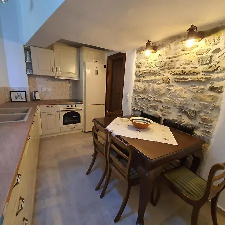 Prázdninový dům Pyrgos - Traditional House At Kaloxilos, Naxos *