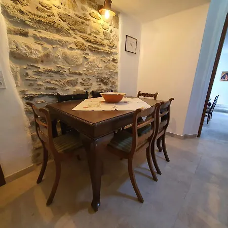 Pyrgos - Traditional House At Kaloxilos, Naxos Prázdninový dům Khalkíon