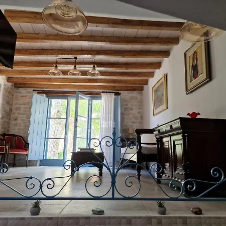 Pyrgos - Traditional House At Kaloxilos, Naxos Prázdninový dům *