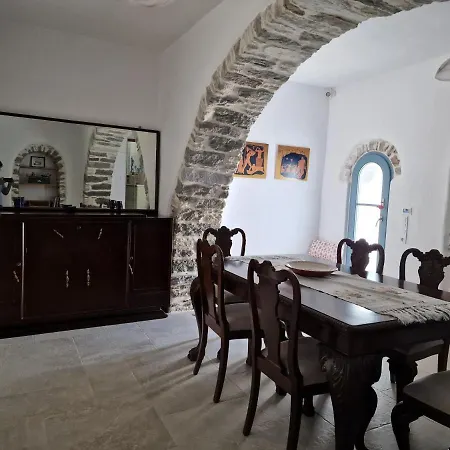 Σπίτι διακοπών Pyrgos - Traditional House At Kaloxilos, Naxos *