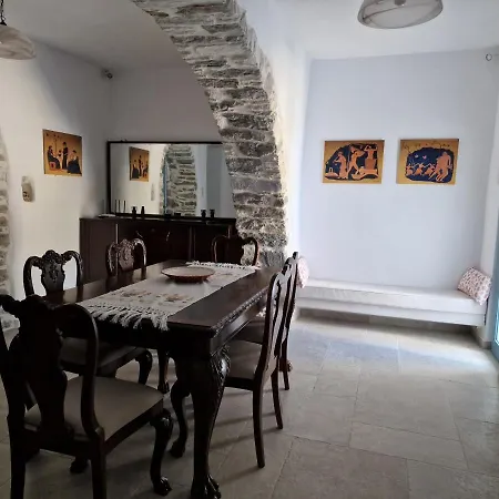 Pyrgos - Traditional House At Kaloxilos, Naxos * Khalkíon