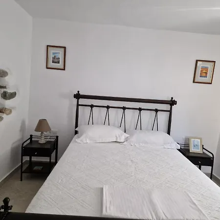 Pyrgos - Traditional House At Kaloxilos, Naxos Σπίτι διακοπών *