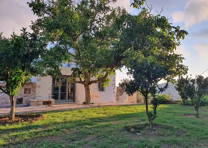 Feriehus Pyrgos - Traditional House At Kaloxilos, Naxos