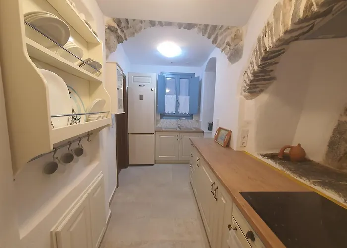 Pyrgos - Traditional House At Kaloxilos, Naxos