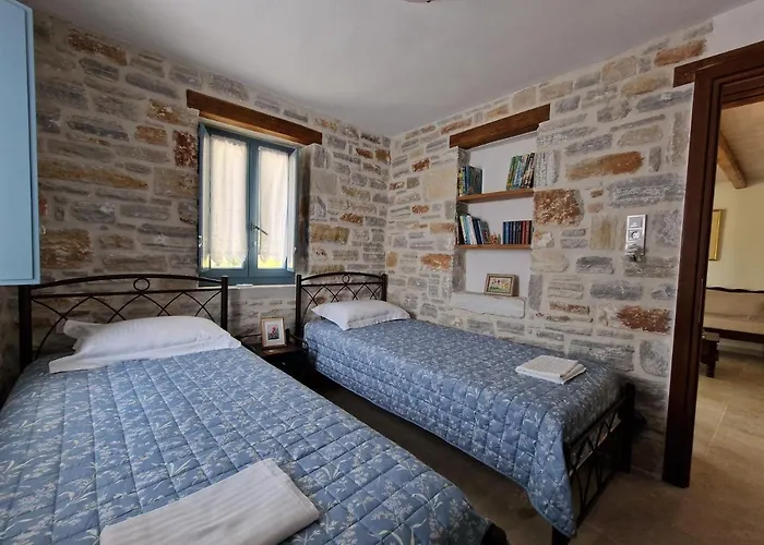 Pyrgos - Traditional House At Kaloxilos, Naxos *