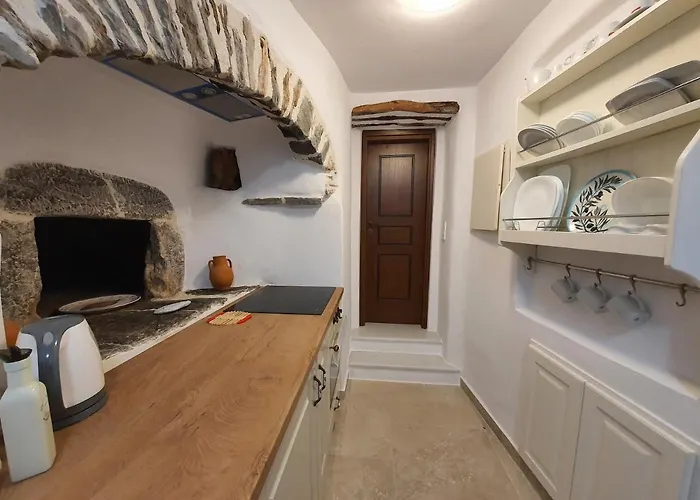 Pyrgos - Traditional House At Kaloxilos, Naxos *