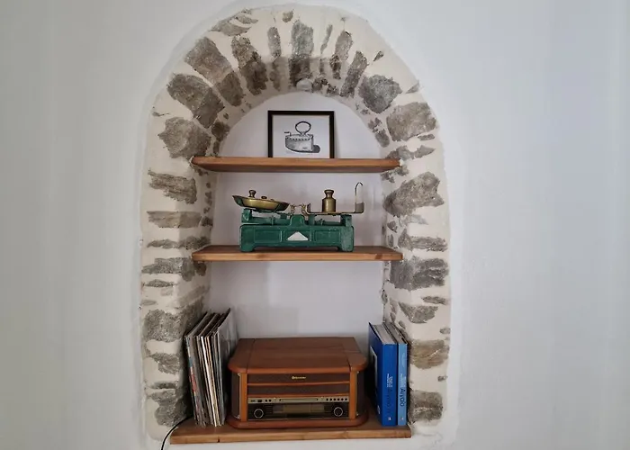 Pyrgos - Traditional House At Kaloxilos, Naxos * Khalkíon